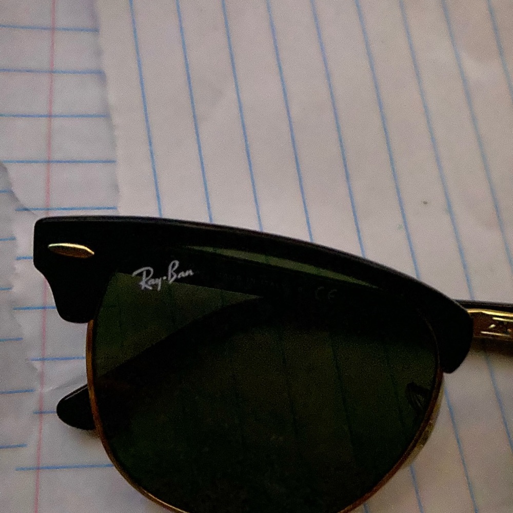 Ray ban sun glasses